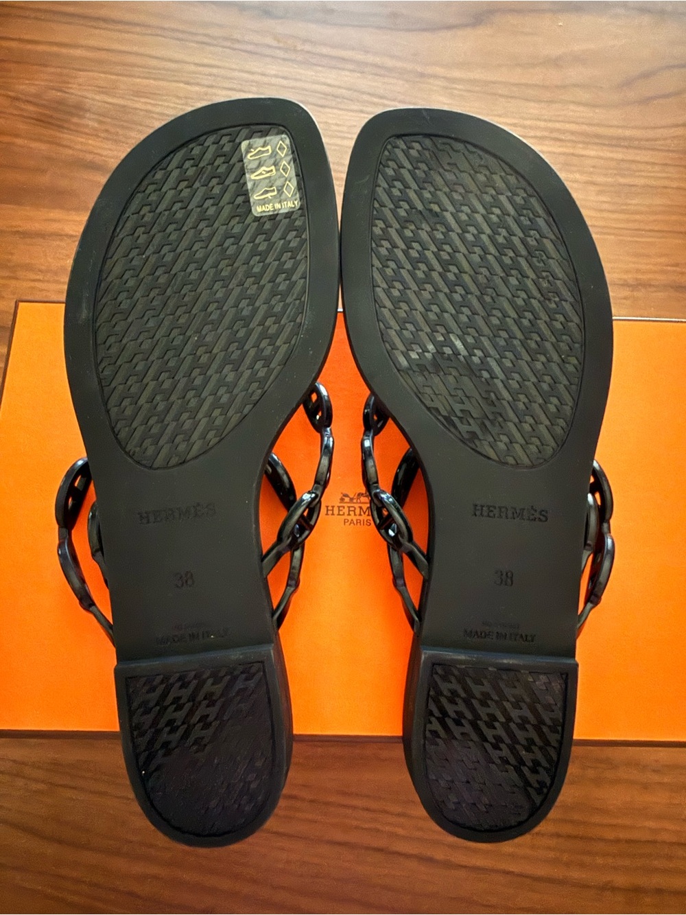 Hermes Island Thong Sandals - Picture 10 of 13
